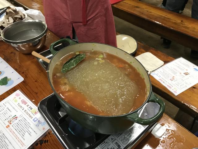 画像: (こちらは、先生特製スープを凍らせていたものです。)