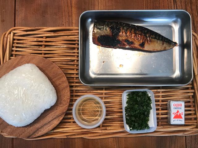 画像1: サバのみりん干し焼きの チーズ入り棒寿司
