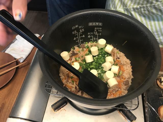 画像1: 鯨の炊き込みご飯チーズ混ぜ