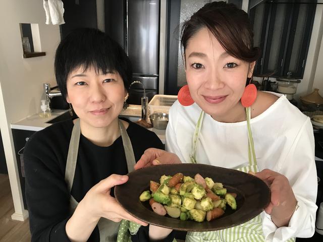 画像8: 丸ごとニンニクとアボカドの炒め物