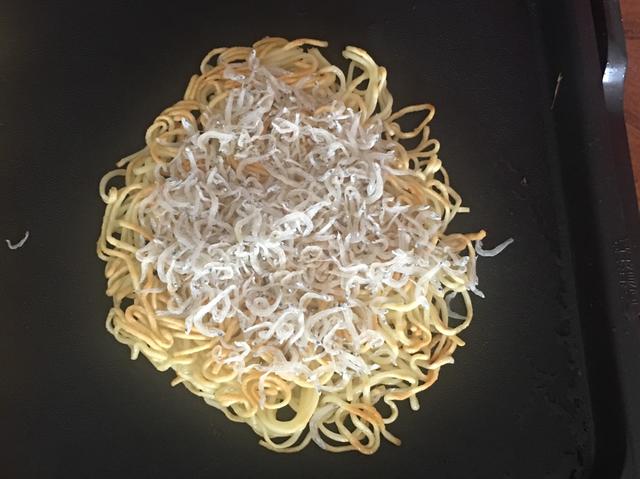 画像4: 焼きそばピザ