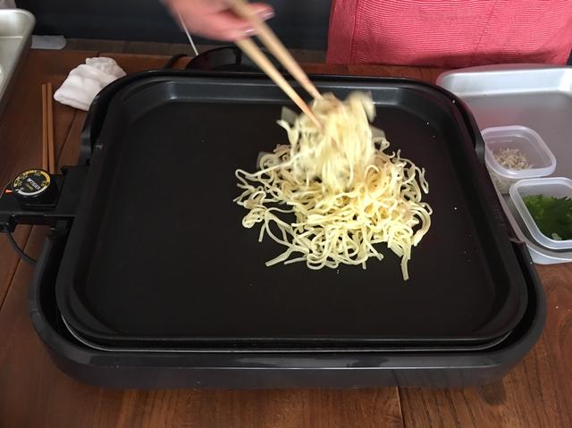 画像2: 焼きそばピザ