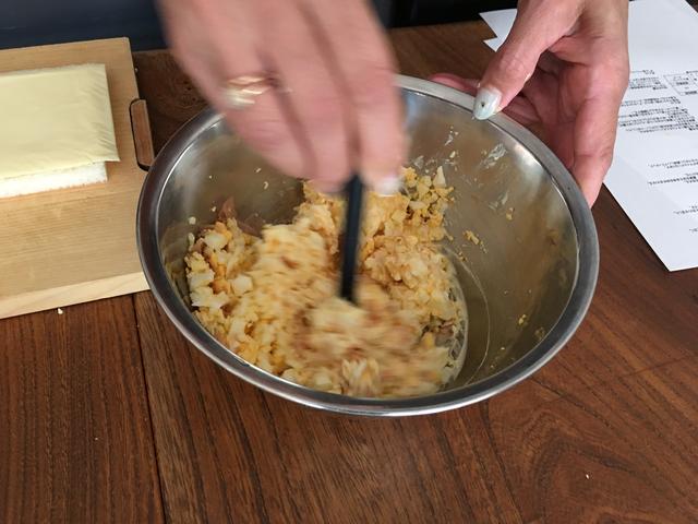 画像3: かつおぶし卵サラダとチーズのサンド