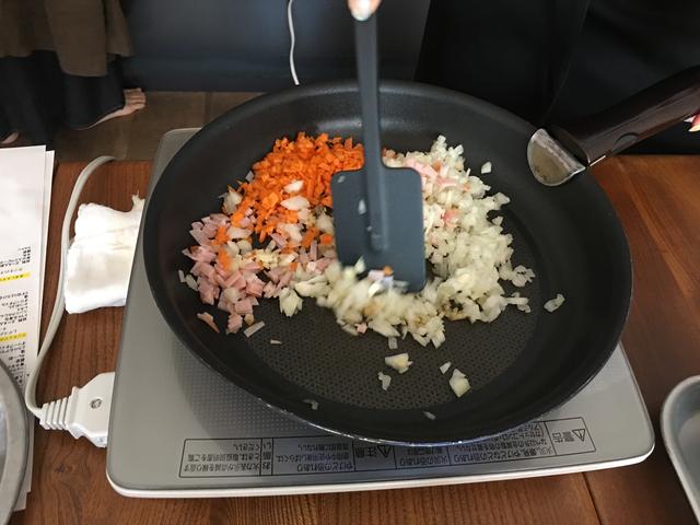 画像2: カツオ節カレーピラフのチーズかけ