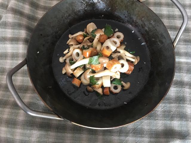 画像4: ちくわとチーズのアヒージョ風ガーリック炒め