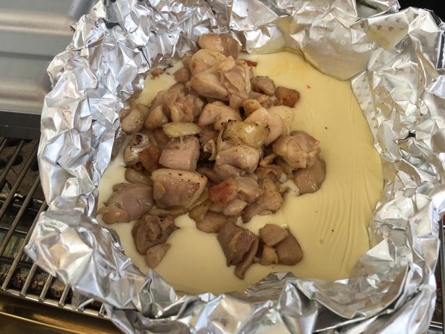 画像5: 鶏炭火焼きのチーズソースサンドイッチ