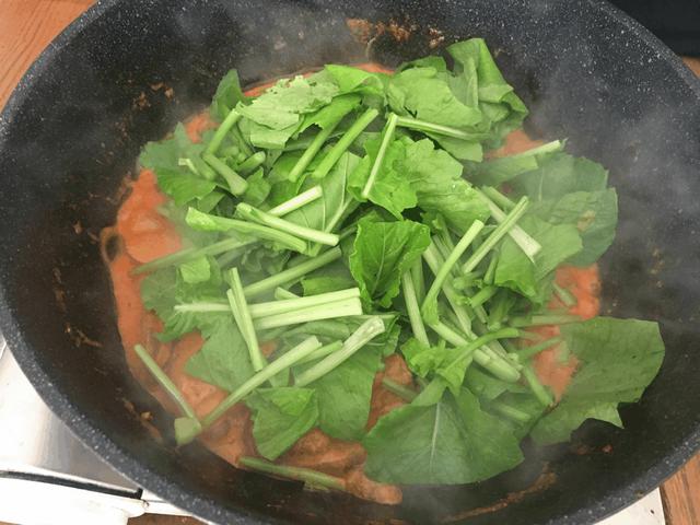 画像4: 鶏とゴボウのトマトチーズ煮