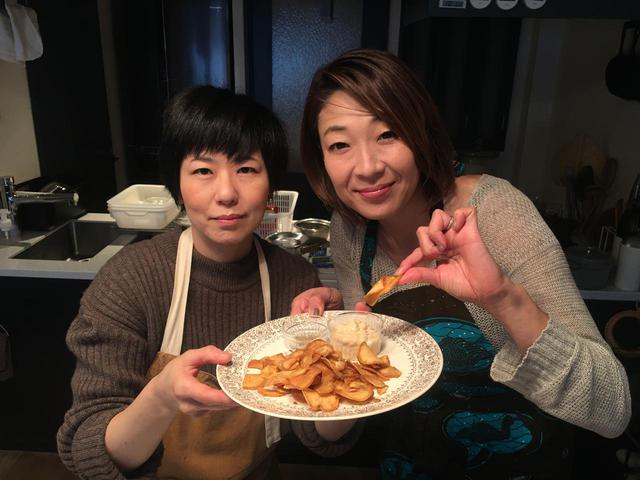 画像7: さつまいもチップスのラムレーズンディップ添え