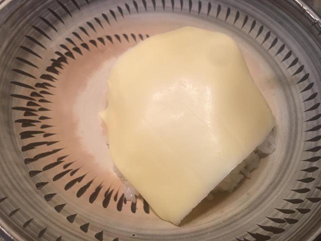 画像5: チーズ入り海老天丼風