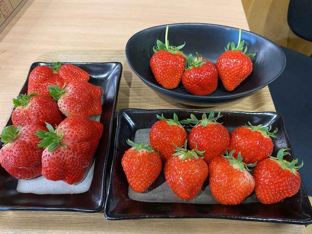画像1: ★今日は自然派スーパーマーケット「パントリー&ラッキー」さんの『イチゴ』をご紹介!