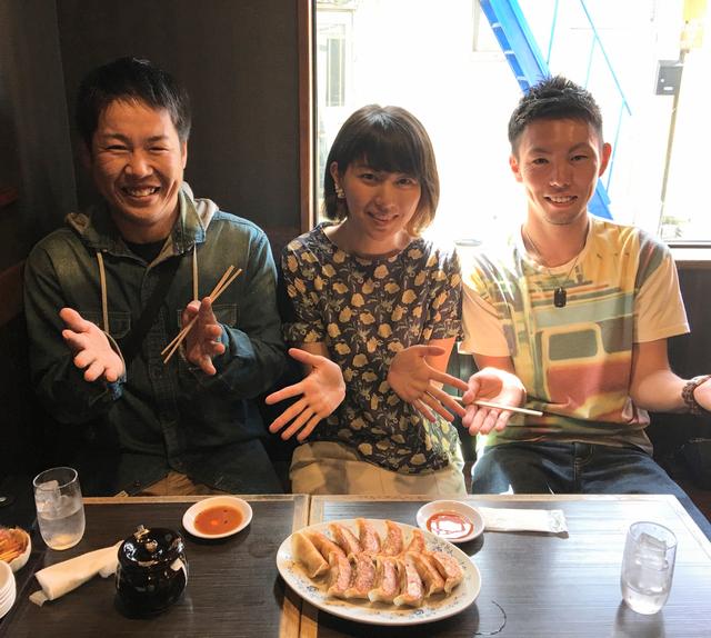 画像: 大人になった今も職場が一緒というめっちゃ仲良しのお2人!