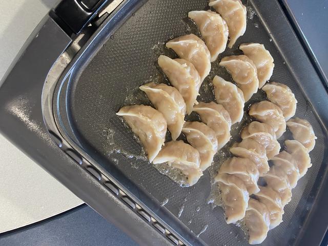 画像3: 5月15日:「大阪王 presents 彩名が行く!餃子世界化計画」
