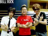 画像: 半年ぶりにアリス九號.から将くん&ヒロトくんがBUZZ ROCKに登場! NEW SINGLE"RAINBOWS"、"ストロベリーファズ"、"胡蝶蘭"と 期待を裏切らない楽曲となってます!早くライブで聞きたい!!! 8月は19日(火)大阪なんばHatchでライブ! そして、NEW SINGLE"RAINBOWS"をTSUTAYA RECORDSにて 購入すると特典として20日(水)11時から 大阪なんば 湊町リバープレイス プラザ2,3にて インストアイベントに参加できます! 8月19日、20日の2日間FM OSAKAの下、 なんばHatch、湊町リバープレイスに集まれ!!!