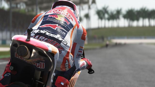 画像: MotoGP™ 2014のレース結果を、細部に至るまで再現した 「リアルイベント・モード」に介入できたり、 歴代のチャンピオンと対戦できるモードがあったりと、 いろいろ楽しめそうな『MotoGP™15』、 発売日は2015年9月17日です。