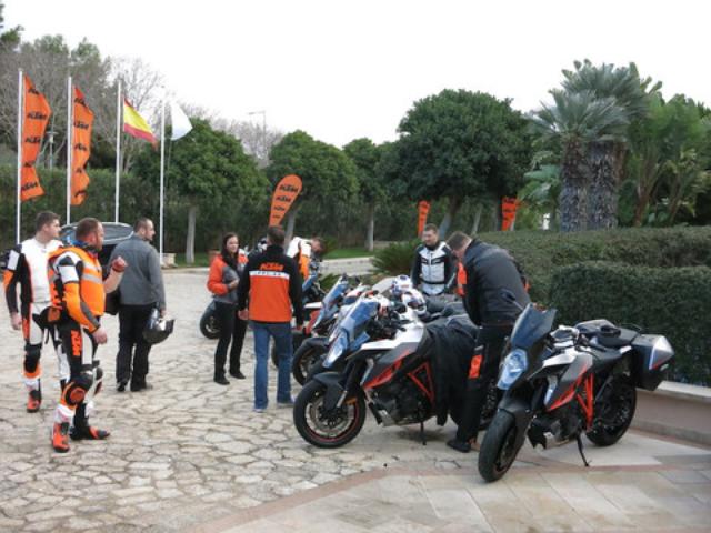 画像2: 「KTM 1290 SUPER DUKE GT」国際試乗会、続報です!