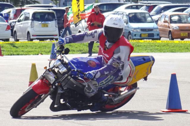 画像2: <寺崎愛のグロム修業>北海道ジムカーナ2015 編 (その3)