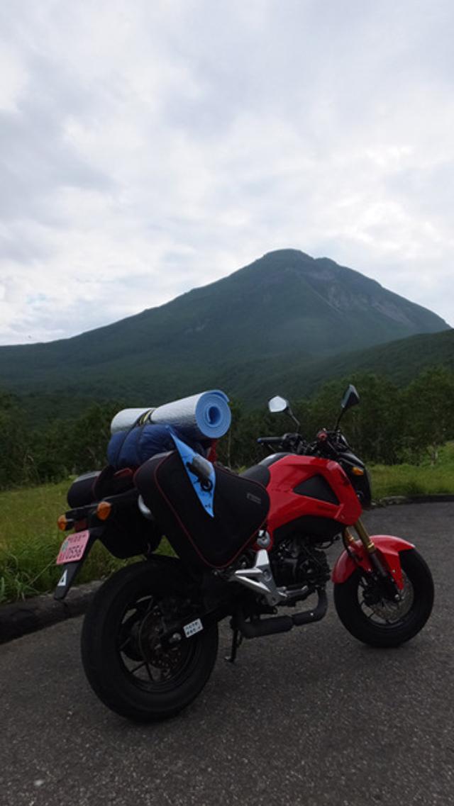 画像: 写真のバックの山は羅臼岳です。