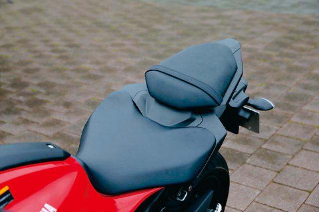 画像2: <スタッフ試乗レポート>YAMAHA MT-07(齋藤ハルコ)
