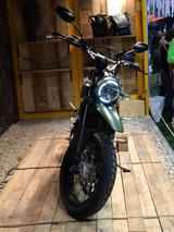 画像7: <理子のミラノショー散歩>DUCATI のスクランブラーって…