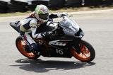 画像: 愛車YZF-R25でスポーツ走行にも通っているというアッキー。勉強熱心、根性がある!