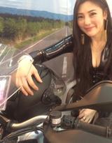 画像1: 大阪モーターサイクルショー2014、たっぷり満喫中!(福山理子)