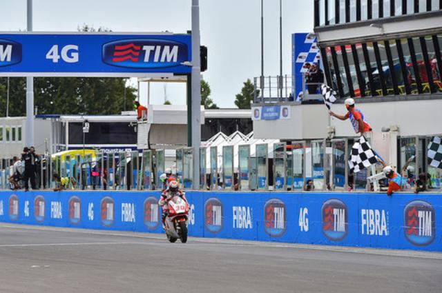 画像4: Moto2に参戦する中上貴晶 選手が3位表彰台を獲得!