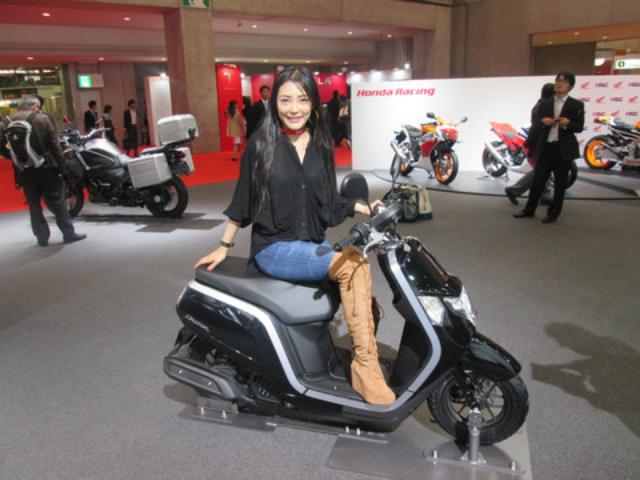 画像6: <理子の東京モーターショー2013見聞録>かわいいお姉さんと、かわいいバイク(ホンダ編 その2)