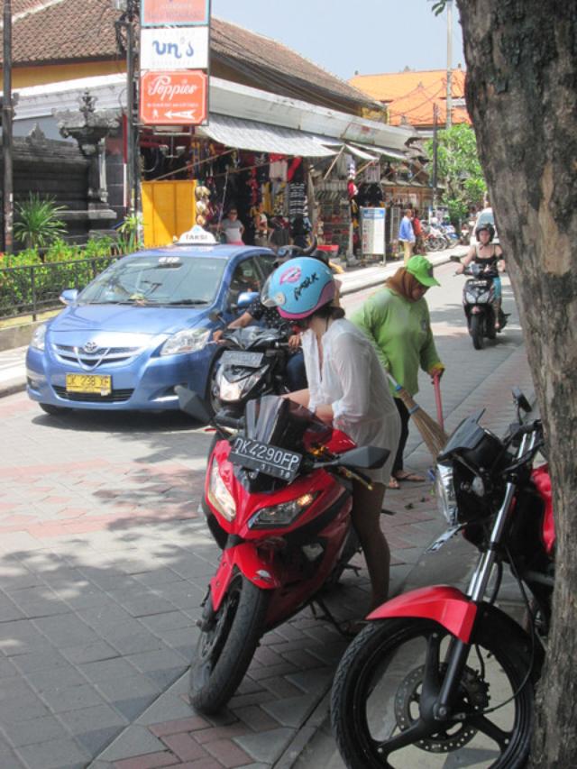 画像8: バリのレンタルバイク事情を、ちょっとだけお届け(福山理子)