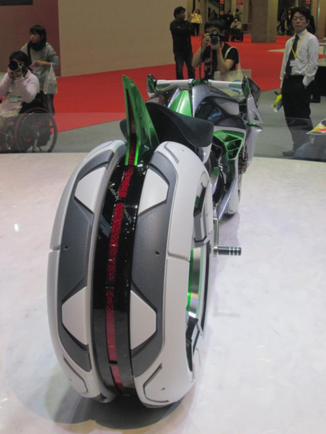 画像5: <理子の東京モーターショー2013見聞録>気になり過ぎちゃった1台!(カワサキ編 その1)