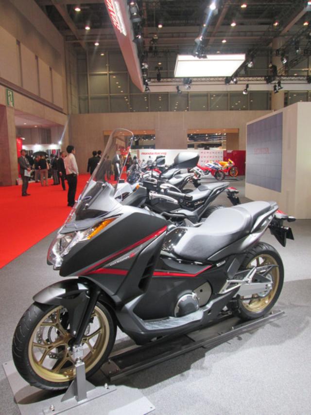 画像10: <理子の東京モーターショー2013見聞録>「枠にはまるな。」のHONDAです(ホンダ編 その1)