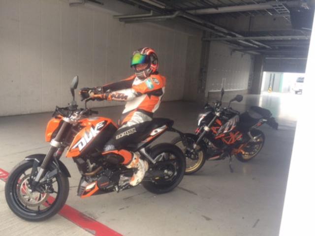 画像6: 福山理子の“いまさらモーターサイクルショー2014” (その11 KTMさん)