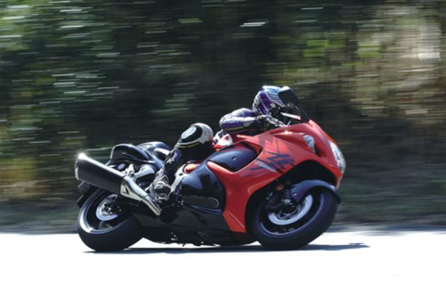 画像2: <試乗ダイジェスト>SUZUKI HAYABUSA1300(2010年モデル)