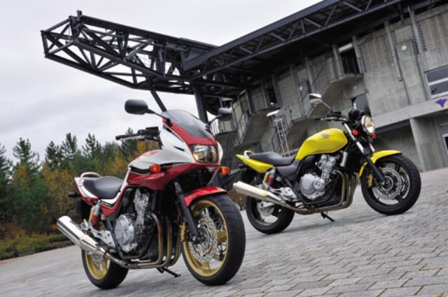 画像1: <試乗ダイジェスト>HONDA CB400 SUPER BOL D'OR/SUPER FOUR(2009年モデル)