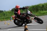 画像: Rider Yoshino, riding a CRF450X who aimed for consecutive victories dropped out due to the added penalty time in the second Heat, but he still came in third place in the first heat with a time of 1 minute and 44.846 seconds.