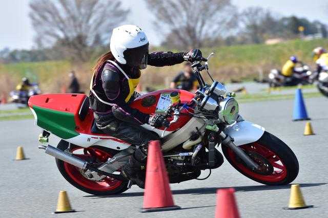 画像12: 注目のダンロップタイヤワンメイク化初戦、最高峰・A級は大接戦に! オートバイ杯ジムカーナ第1戦