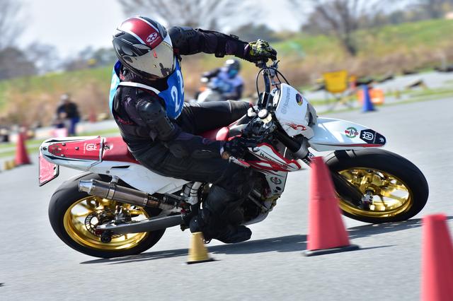 画像17: 注目のダンロップタイヤワンメイク化初戦、最高峰・A級は大接戦に! オートバイ杯ジムカーナ第1戦