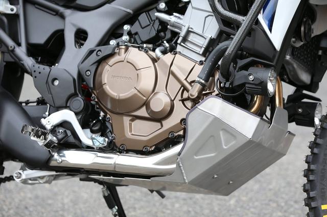 画像2: <MCS2016>PLOT仕様のアフリカツインが登場!