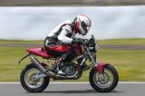 画像: 埼玉の名チューナー、BREの長谷川さんの愛機は161cc中華エンジン搭載のゴリラ。 全身に手が入ったスペシャルで、今回は146.361km/hを記録。目標の155km/hまであと少し!