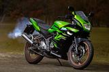 画像: KAWASAKI Ninja150RR(2015グリーン) ■価格:55万3500円