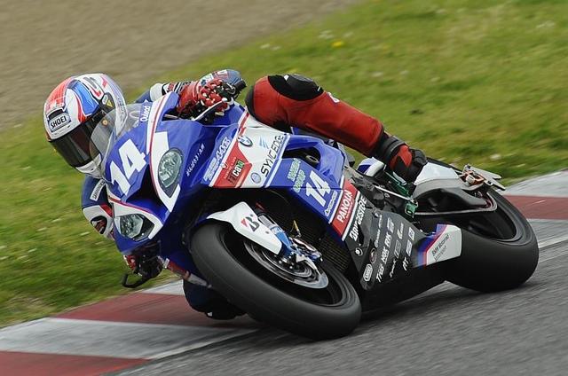 画像: SYNCEDGE 4413 Racingは武石 選手と宗和 選手のベテランコンビ!