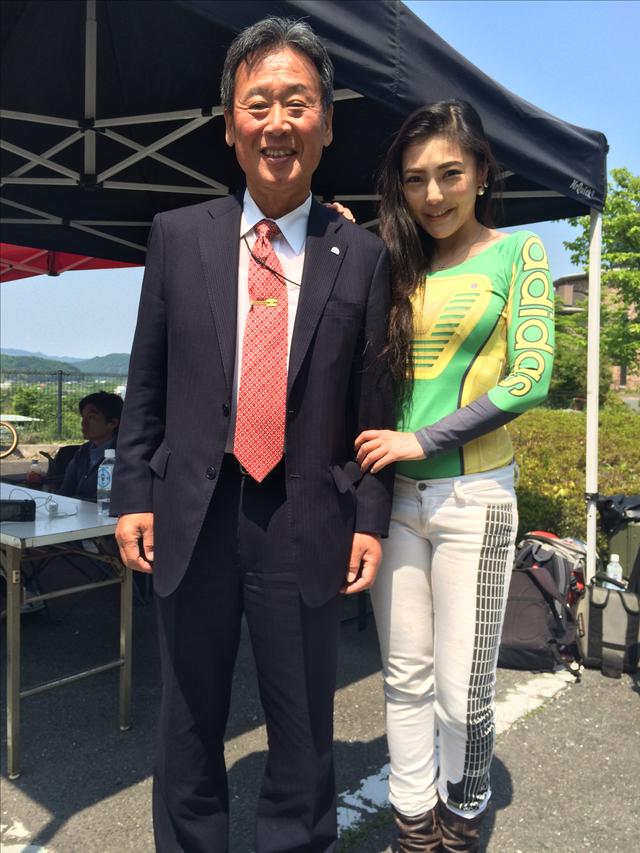 画像: 主催の日本二輪車文化協会、吉田会長と写真を撮らせて頂きました。