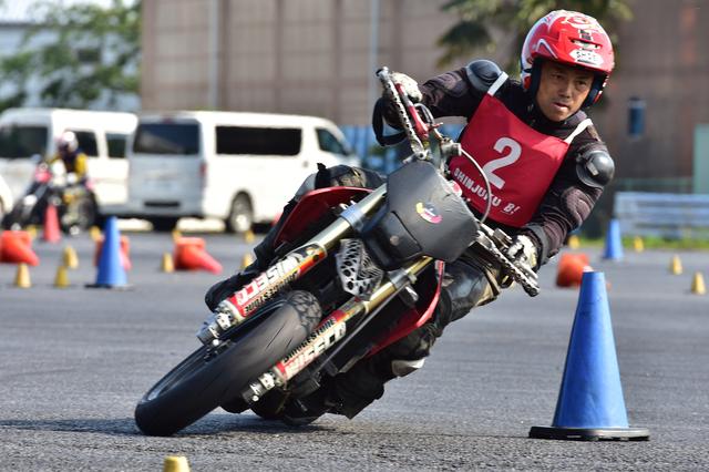 画像3: 20年ぶりの筑波ジムカーナ場開催 勝利の鍵は路面コンディション!? オートバイ杯ジムカーナ第2戦