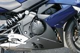 画像: 輸出用の650をベースにボアを14.6mm、ストロークを5.7mm縮小して399ccとした180度クランクのDOHCパラレルツイン。FIも口径を38φから34φに絞って排気量とのバランスをとっている。