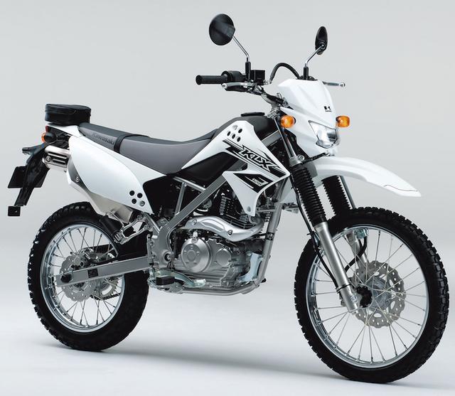 画像: K028 KAWASAKI KLX125 ■価格:34万8840円 現在国内向けモデルとしては唯一の125ccオフロードモデル。軽量な車体と124cc空冷単気筒エンジンとの組み合わせによって、気軽にオフロード走行を楽しめる。