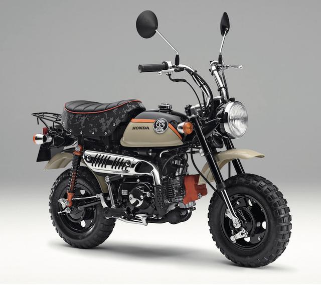 画像: H034 HONDA Monkey ■価格:29万8080円/33万6960円 (くまモンバージョン/ハーベストベージュ) 約四半世紀愛らしいスタイルで愛されてきた元祖レジャーバイク。アドベンチャーをコンセプトに専用パーツも装着した、新色のハーベストベージュを追加。ゆるキャラのくまモンとのコラボモデルもある。