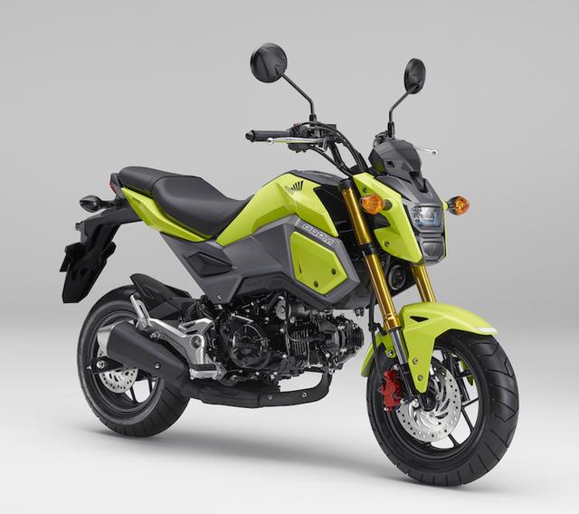 画像: H032 HONDA NEW GROM ダイナミックなスタイリングと快活な走りで人気のミニ・ストリートファイター、グロムがモデルチェンジ。最大の特徴はインパクトアルフロントマスクで、新たに上下2段式のLEDヘッドライトを装備。これに合わせ、ビキニカウルも形状が新しくなり、新鮮な印象を与えている。
