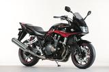 画像: H003 HONDA CB1300 SUPER BOL D'OR ■価格:139万1040円〜150万768円 ホンダのフラッグシップスポーツとなるCB1300スーパーボルドール。受注期間限定販売となるスペシャルエディションは、漆黒を表現したグラファイトブラックに、浮かび上がるようなキャンディアルカディアンレッドのグラフィックを配置する。