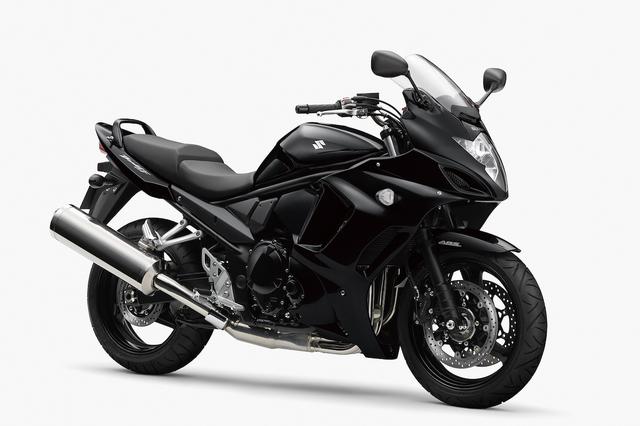画像: S012 SUZUKI BANDIT1250F ABS ■価格:115万5600円 ビッグスポーツとして国内外で根強く支持されているバンディット1250シリーズ。Fは足元までカバーするフルカウルを装備し、ツーリング色を強くアピールしたモデル。
