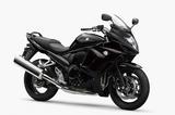 画像: S012 SUZUKI BANDIT1250F ABS ■価格:115万5600円 ビッグスポーツとして国内外で根強く支持されているバンディット1250シリーズ。Fは足元までカバーするフルカウルを装備し、ツーリング色を強くアピールしたモデル。