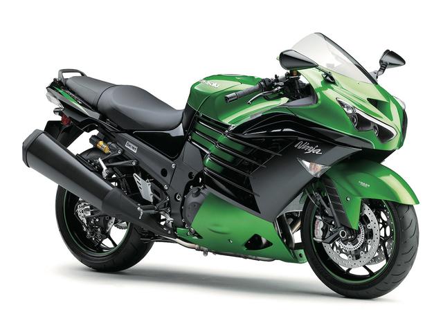 画像: K001 KAWASAKI Ninja ZX-14R ABS/High Grade ■価格:168万4800円/186万8400円 強力なエンジンパワーと空気抵抗の少ないフルカウルによって超高速走行を可能にしつつ、ワインディングを軽やかに駆け抜ける優れたハンドリングも備えた、オールラウンドなメガスポーツ。2016年モデルでは、より快適なライディングポジションへと変更。